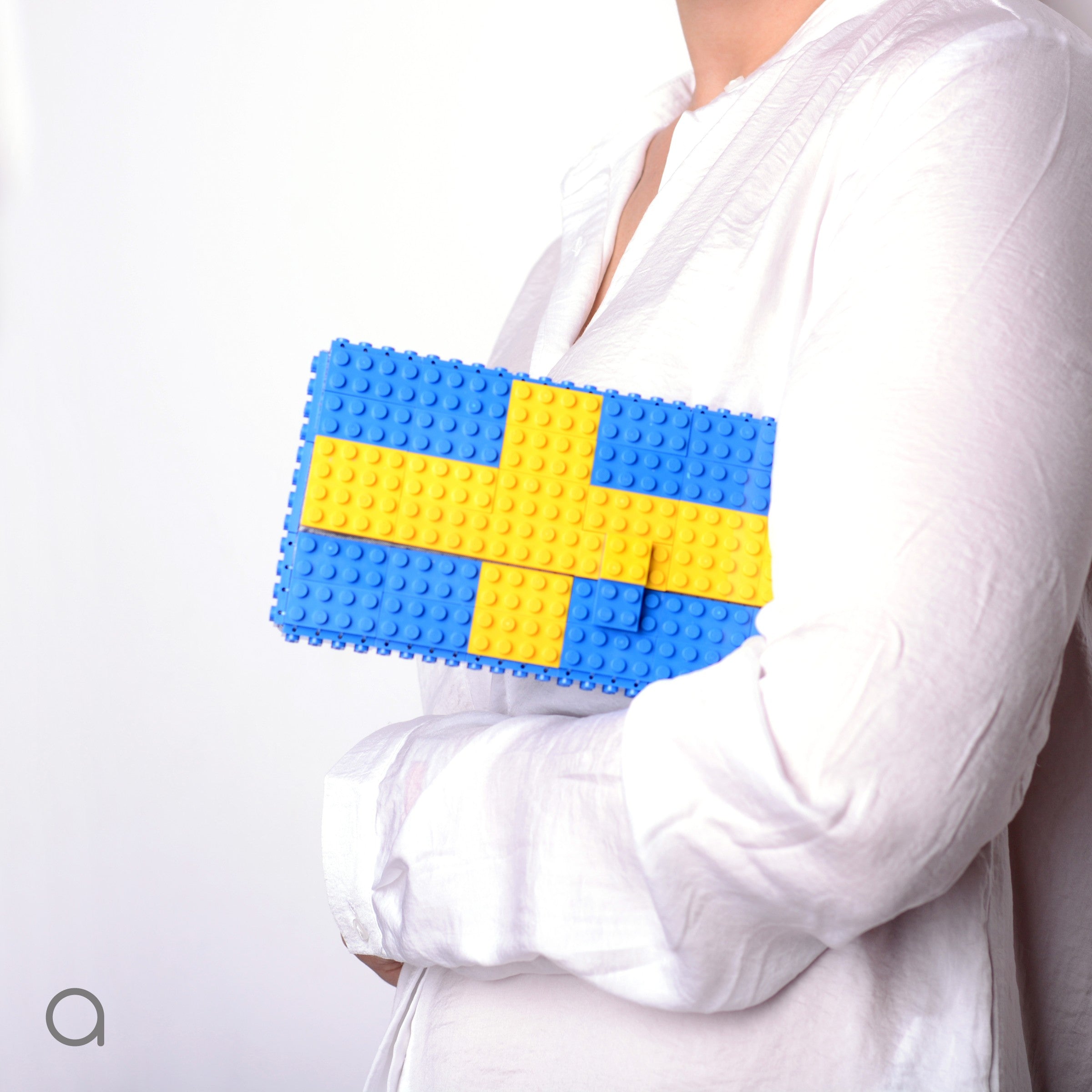 Swedish flag clutch