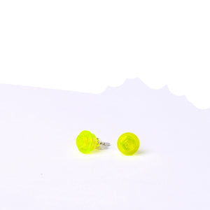 transparent lime small round studs